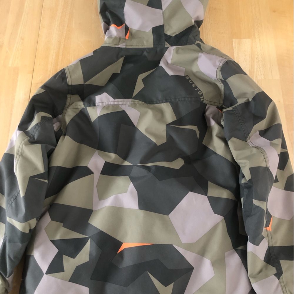 Burton Kids Camo Jacket with Orange Lining - Picture 2 of 7
